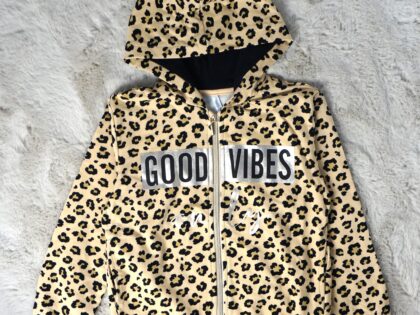 Panther Sweater - good vibes - 128