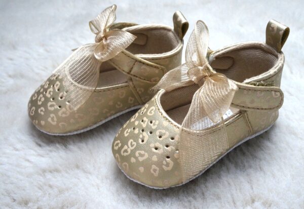 Gouden babyschoenen - Afbeelding 2