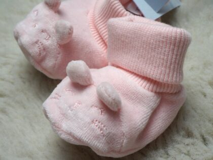 rose baby slofjes